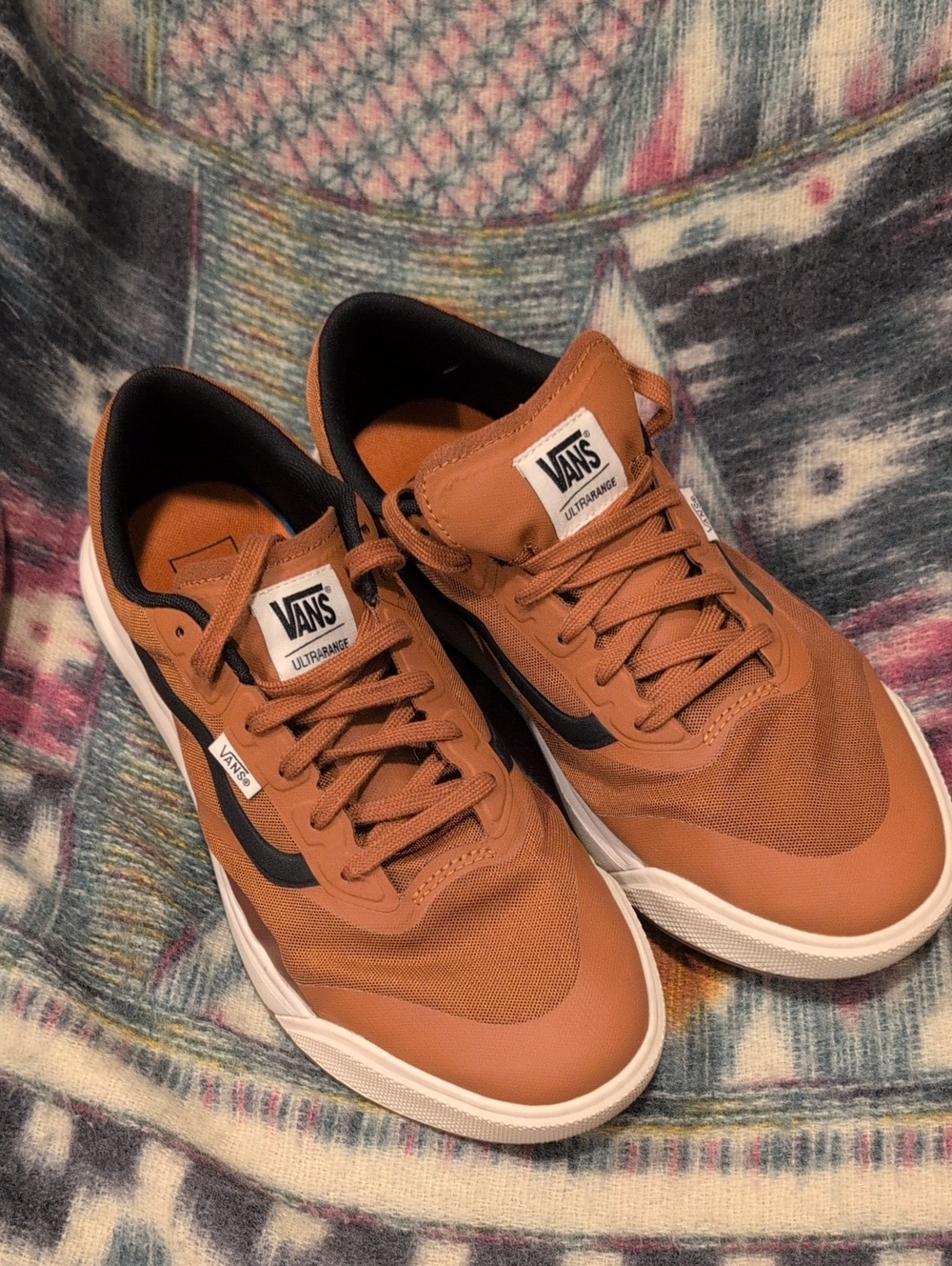 Vans Men’s Tan and Orange Ultrarange Low Sneakers Mens 11